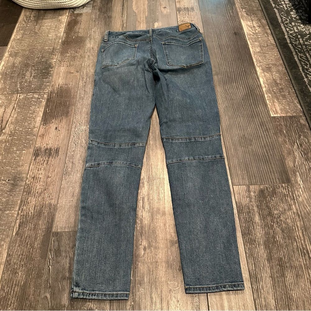 AEO Medium Wash Jeggings With Zippered Pockets and Moto Seaming Size 4 - Picture 11 of 11